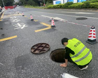 深圳水務(wù)城市管網(wǎng)水質(zhì)在線監(jiān)測(cè)系統(tǒng)現(xiàn)場(chǎng)