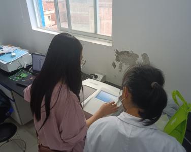 清遠(yuǎn)某環(huán)保企業(yè)紫外可見多參數(shù)水質(zhì)檢測(cè)儀裝機(jī)培訓(xùn)